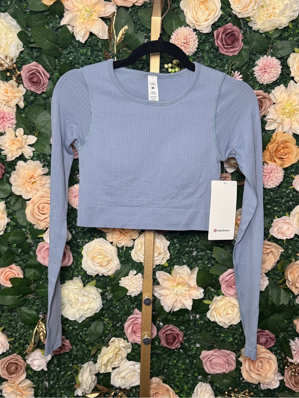 Lululemon Ebb to Street Long Sleeve in Chambray NWT Sizw 4